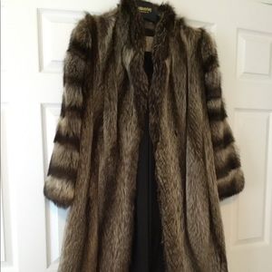 Ladies vintage genuine raccoon fur coat sz 12-14